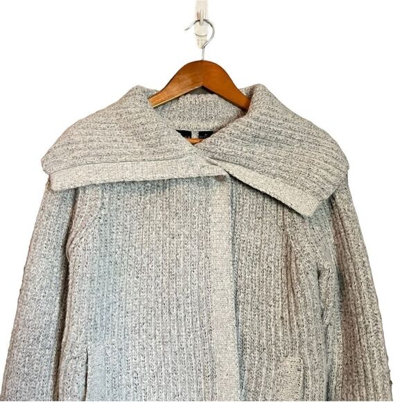 Tailor B.Moss clothing company grey cardigan - Picture 3 of 8